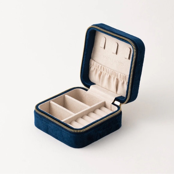 Lover’s Tempo Jewelry - Elegant Blue Jewelry Box